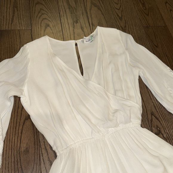 Abercrombie & Fitch White Romper with lace - Picture 2 of 4